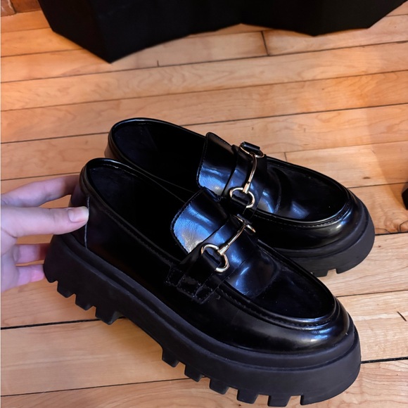 Black Chunky Loafers for Women - Picture 1 of 2
